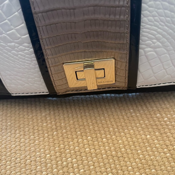 NWT! BRAHMIN CLUTCH/WRISTLET! - Picture 4 of 6